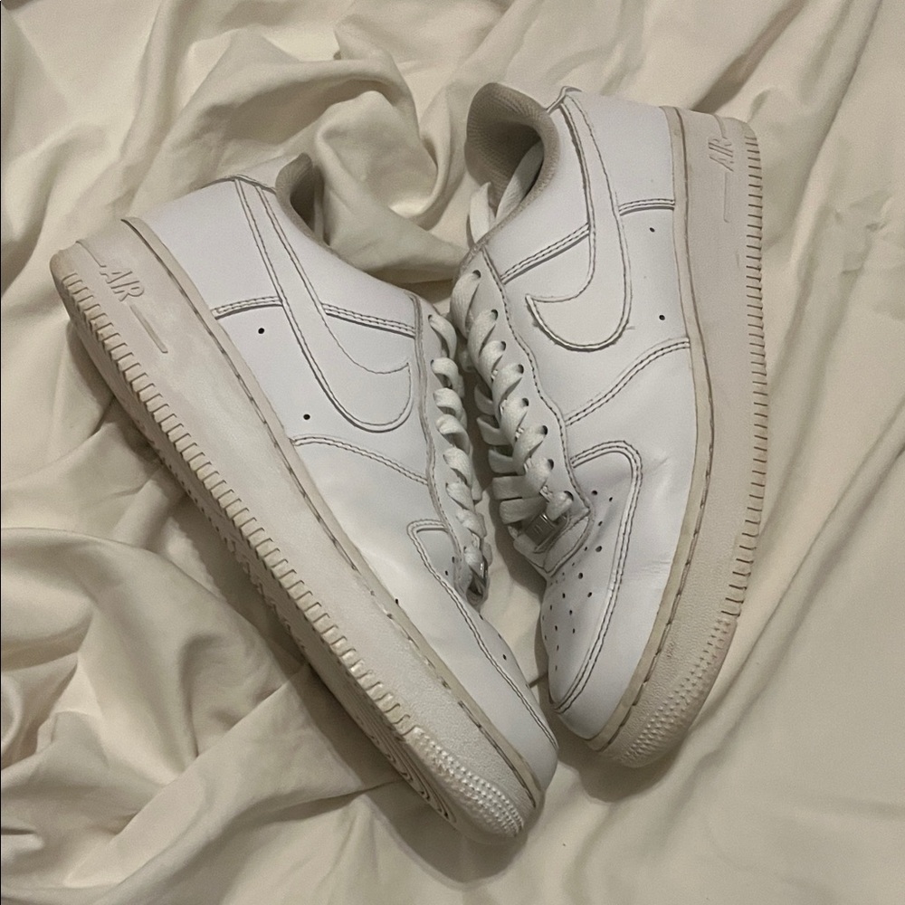 Nike Men's White Air Force ones